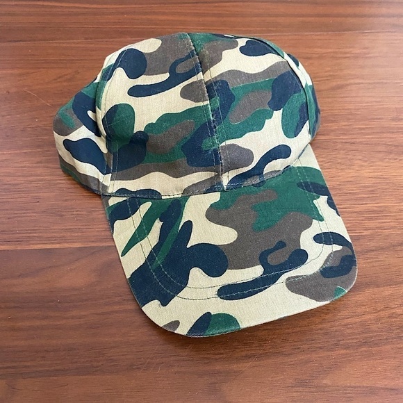 Camouflage Hunters X Outdoors Hat - Picture 1 of 3